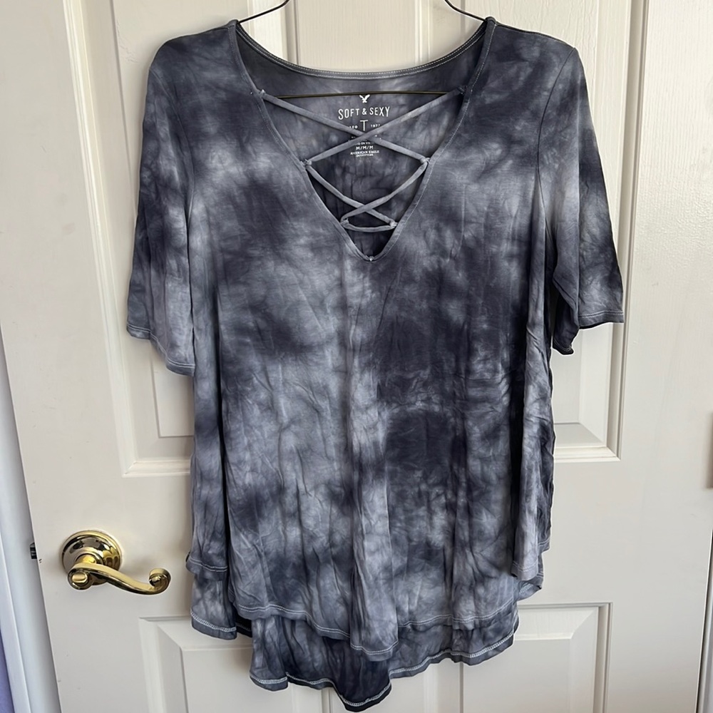 Acid wash American Eagle top size M